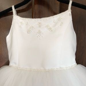 MICHAEL ANGELO solid white flowergirl dress full tulle skirt long David’s size 5